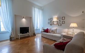 Ad Verona Flat